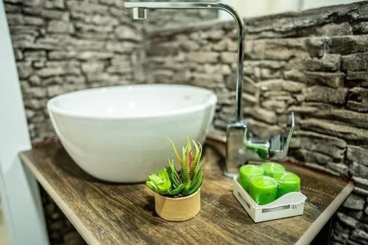 Finesi Apartments Ohrid Ngoại thất bức ảnh