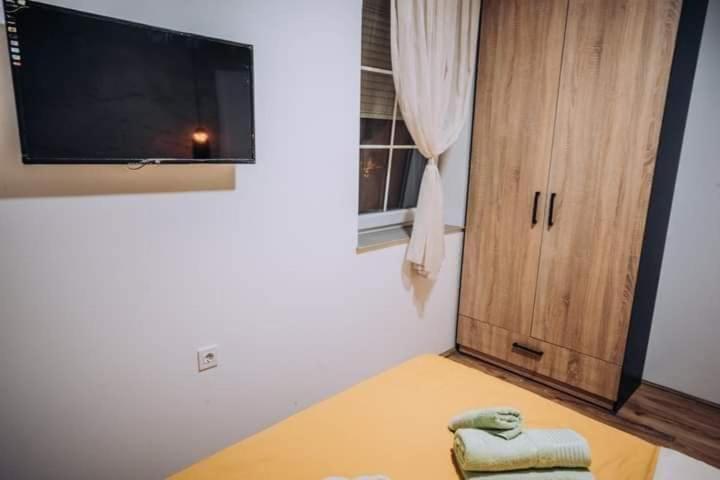 Finesi Apartments Ohrid Ngoại thất bức ảnh